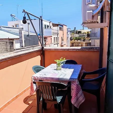 Cozy Loft Steps From Conversano's Historic Center *